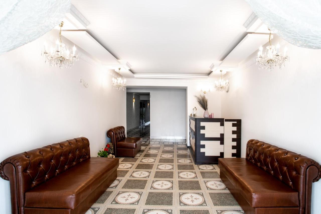 Olimp Hotel Zaliznyy Port Bagian luar foto