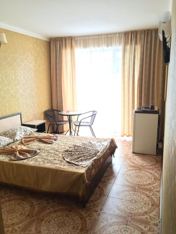 Olimp Hotel Zaliznyy Port Bagian luar foto